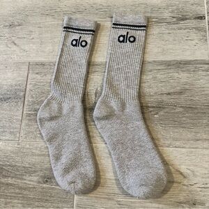 ALO Unisex Throwback Sock Heather Gray Medium Soft and Cozy NWOT